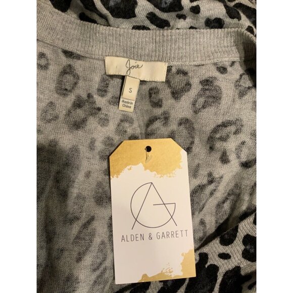 Joie Gray Thin Knit Leopard Print V-Neck Sweater, Size S - Picture 6 of 6